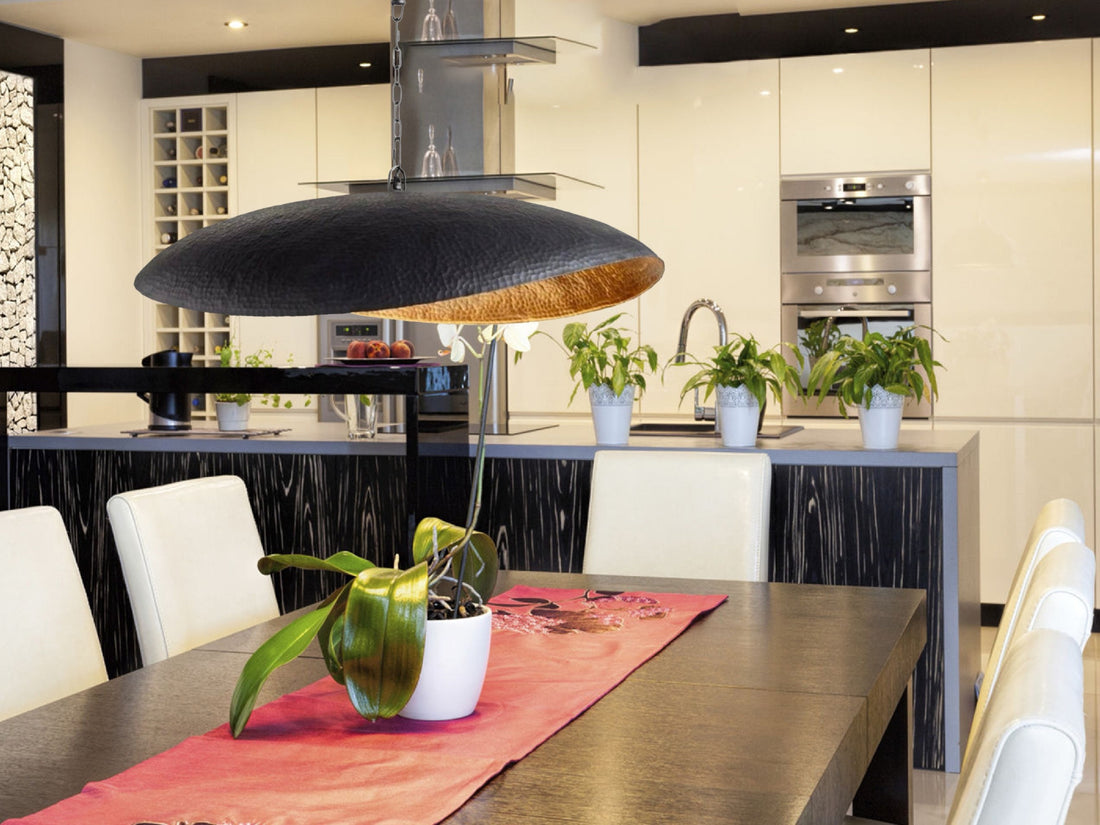 Black ceiling light, pendant light, Modern Leaf Shaped Pendant, suspension Light